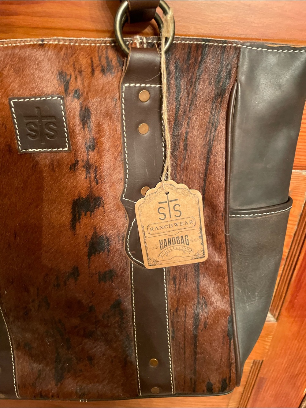 STS Ranchwear Tote - Picture 4 of 8